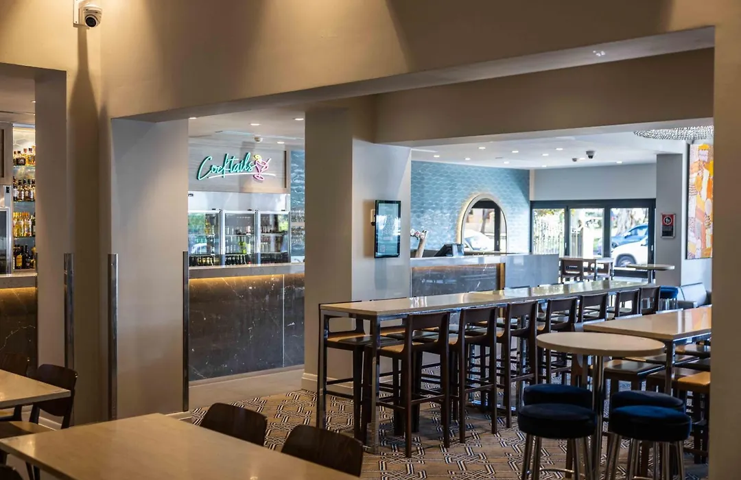 Royal Hotel Randwick-1